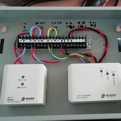 ���B���C�S��